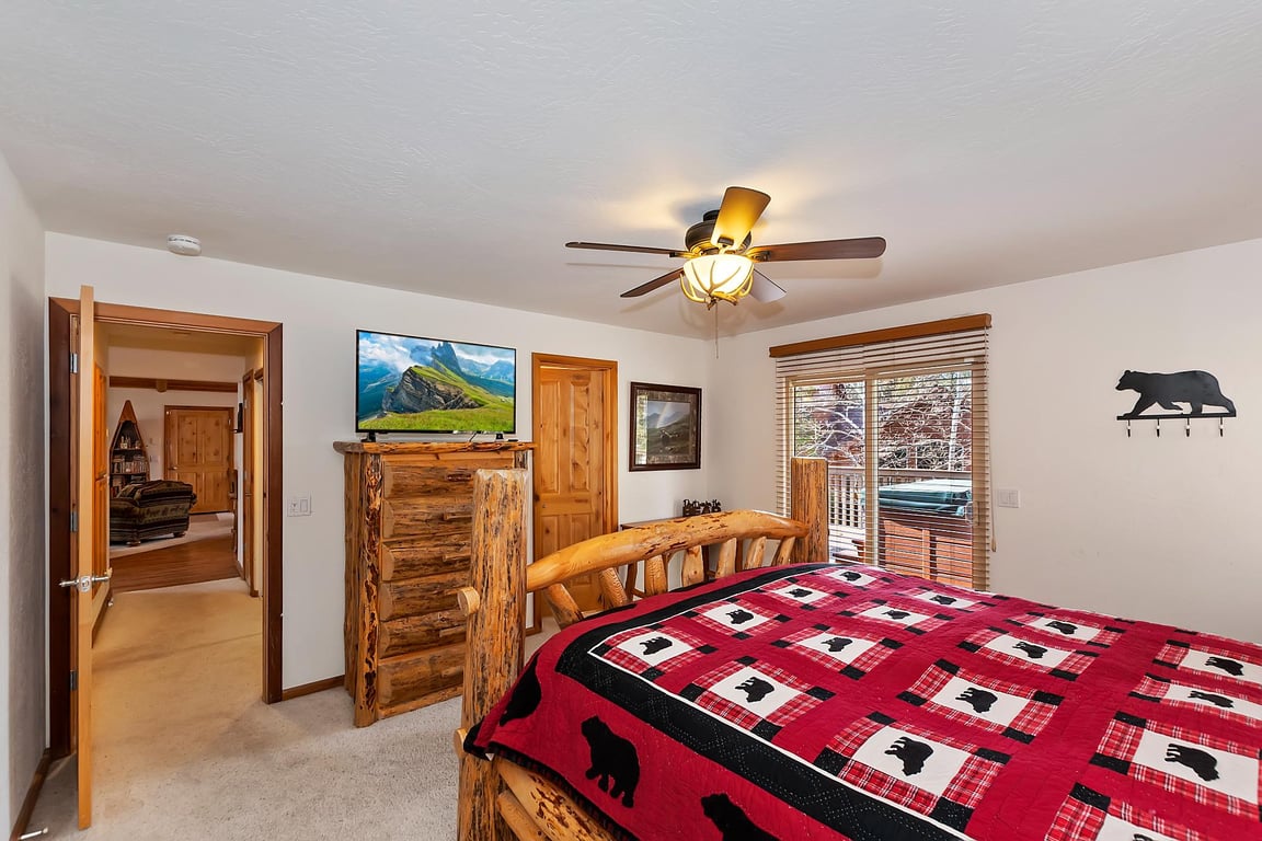 Cabin Image 22