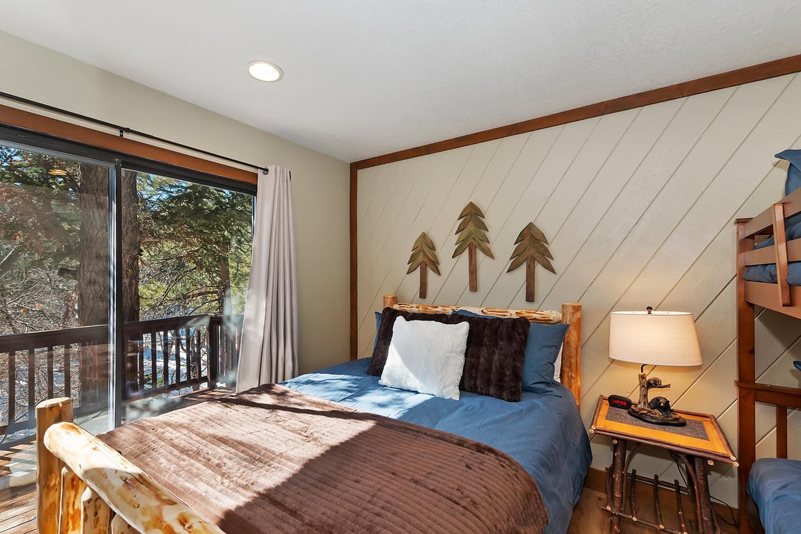 Cabin Image 23