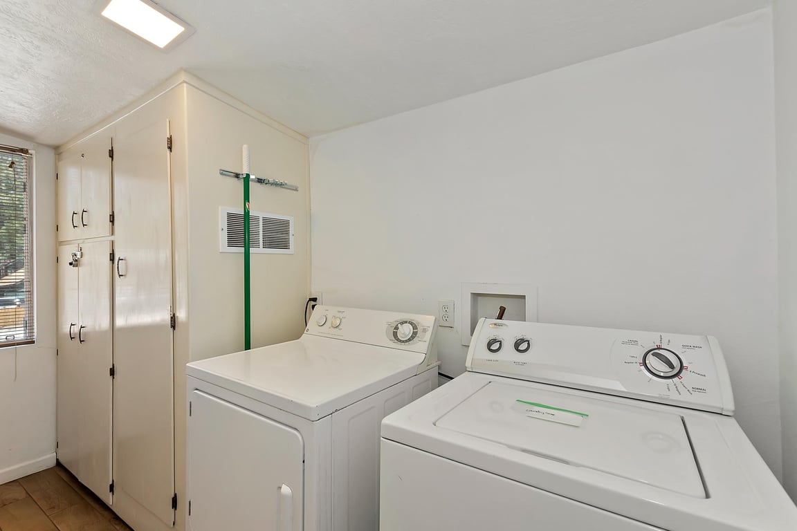 Cabin Image 17