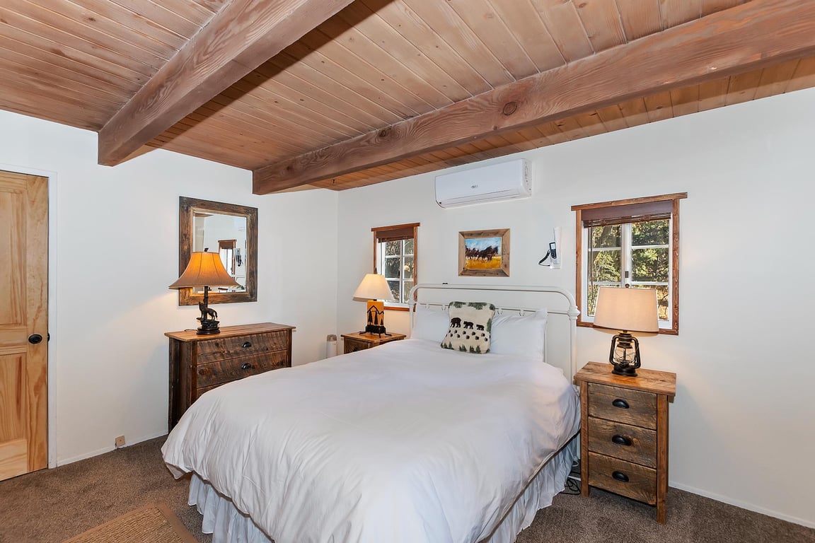 Cabin Image 19