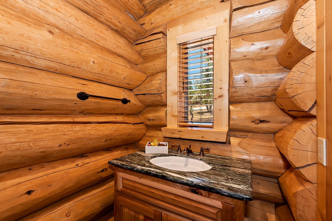 Cabin Image 17