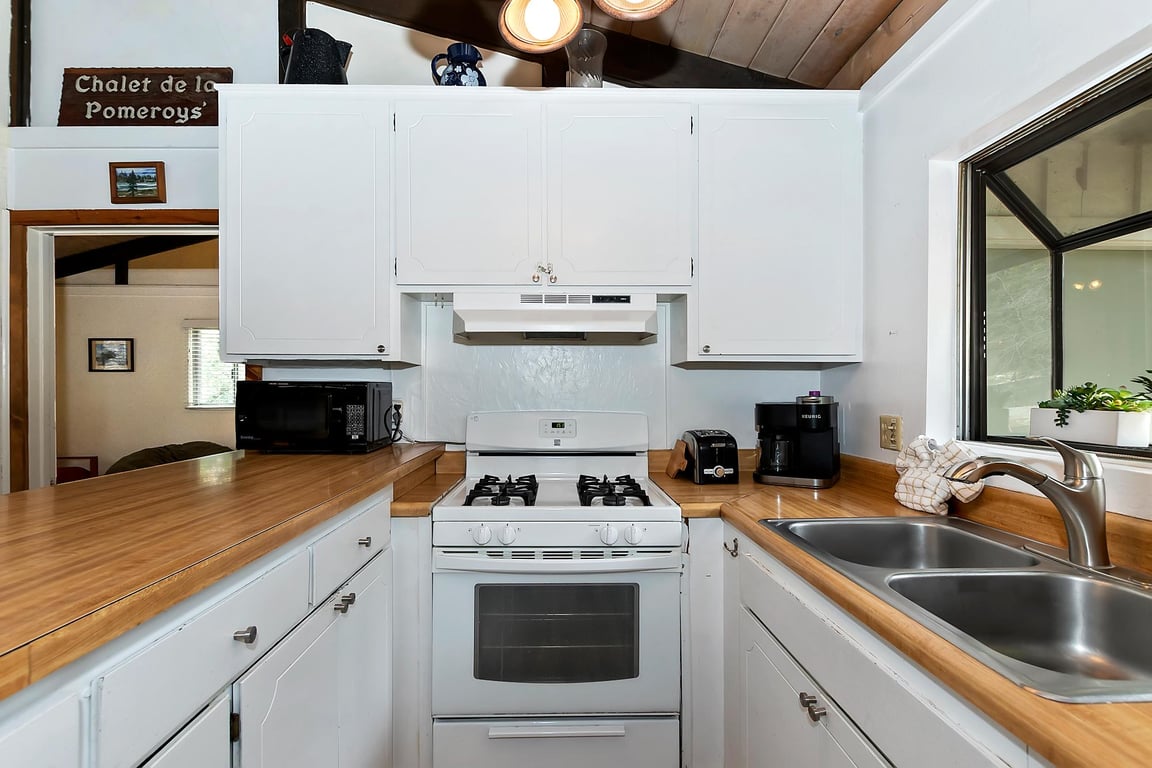 Cabin Image 11