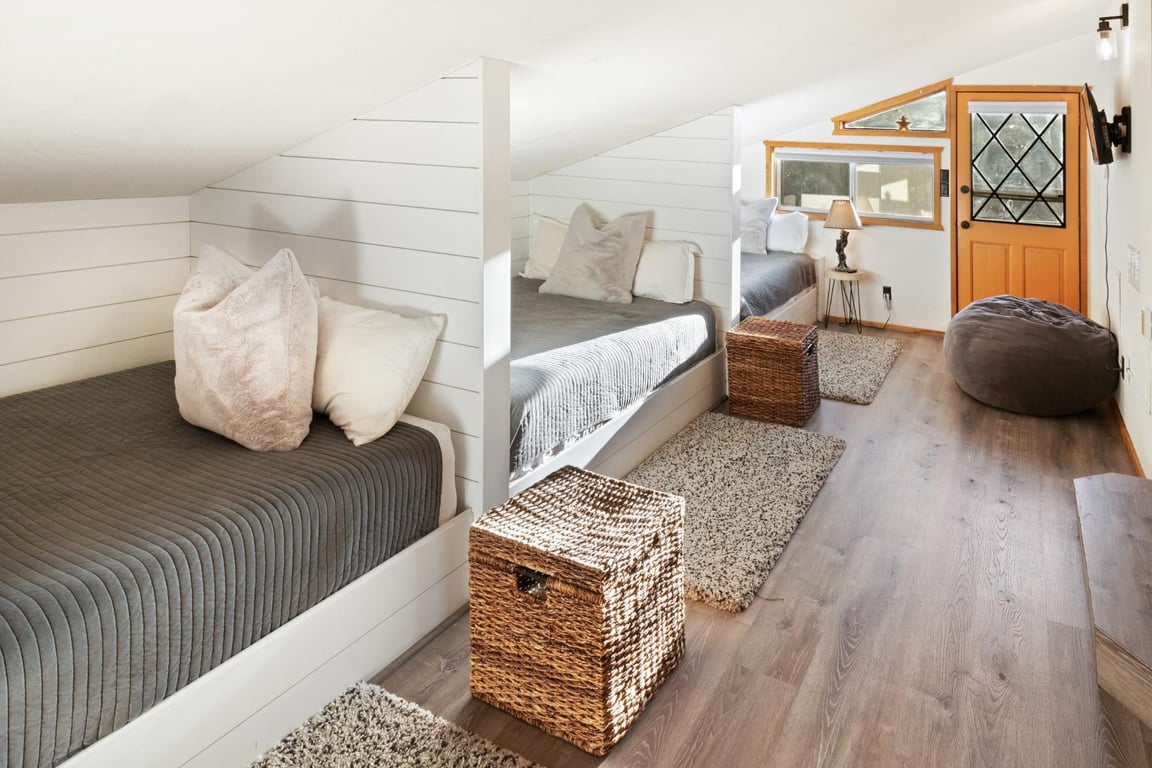 Cabin Image 30