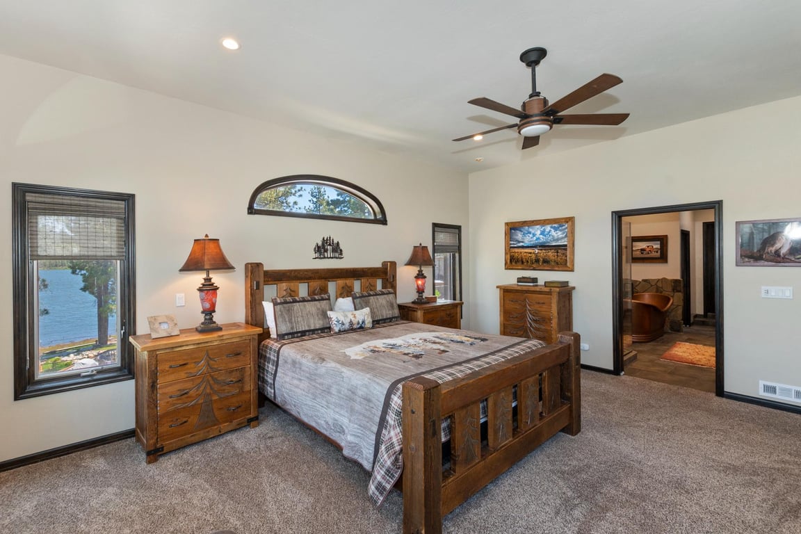Cabin Image 32
