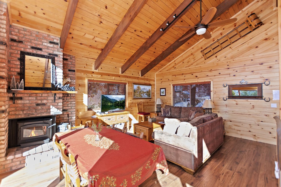 Cabin Image 10