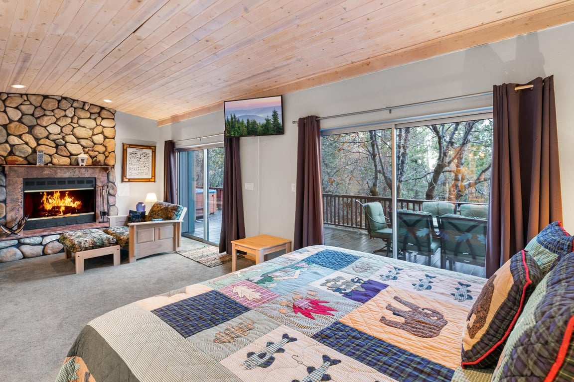 Big Bear Cabin - LucyI'mHome - 0004