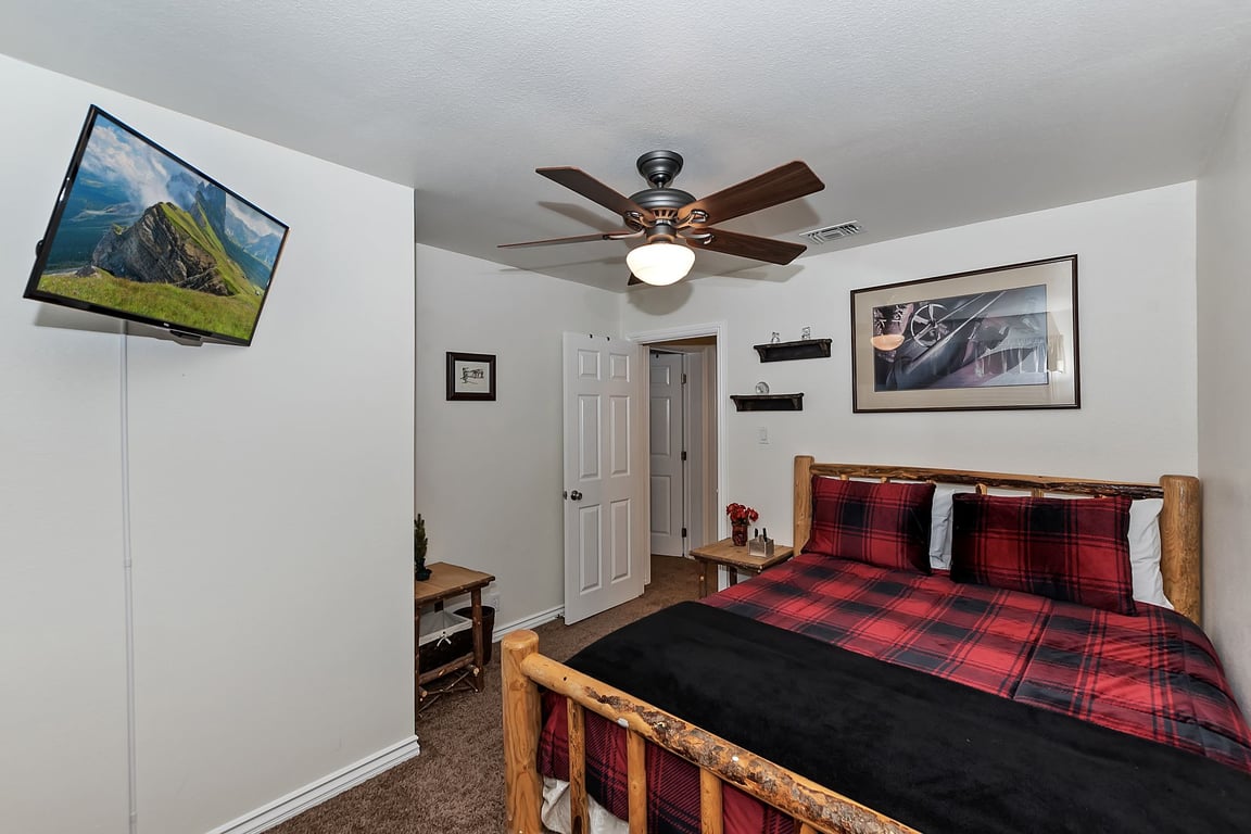 Cabin Image 21