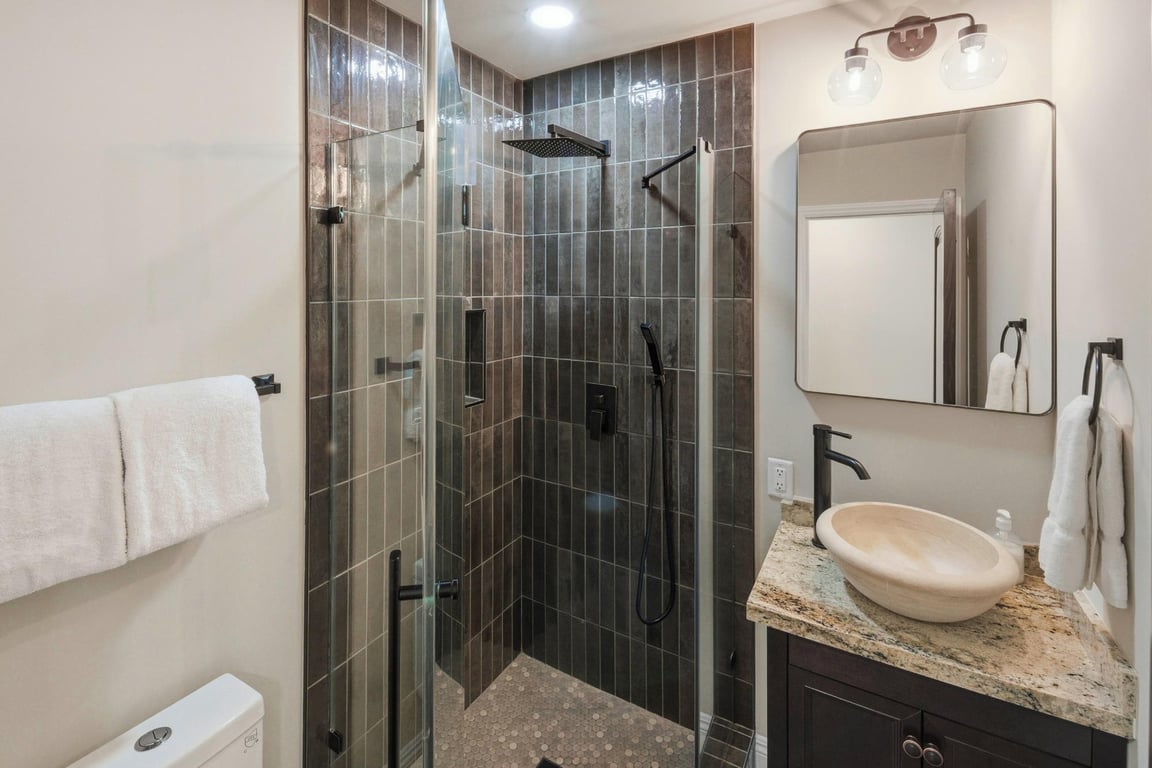 Cabin Image 72