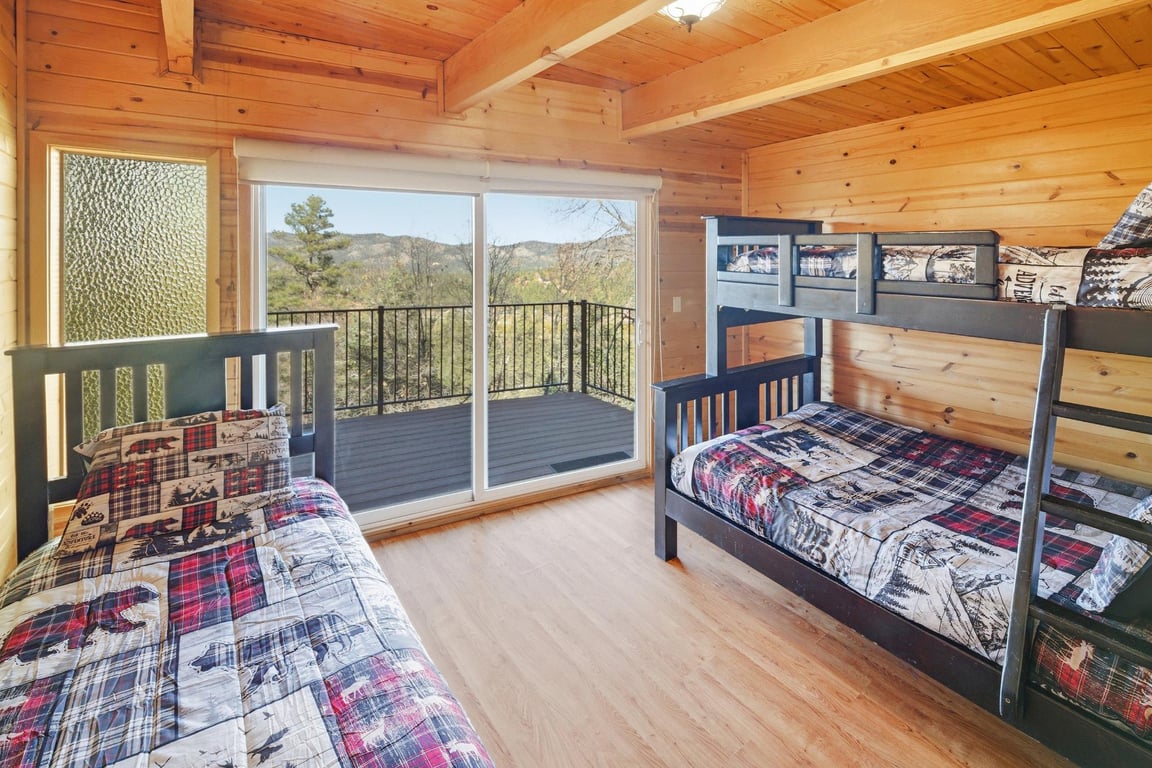 Cabin Image 42