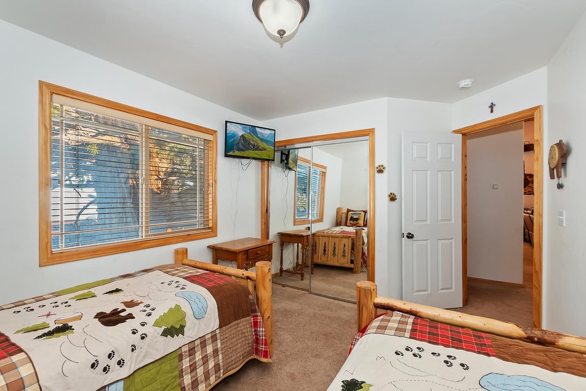Cabin Image 21