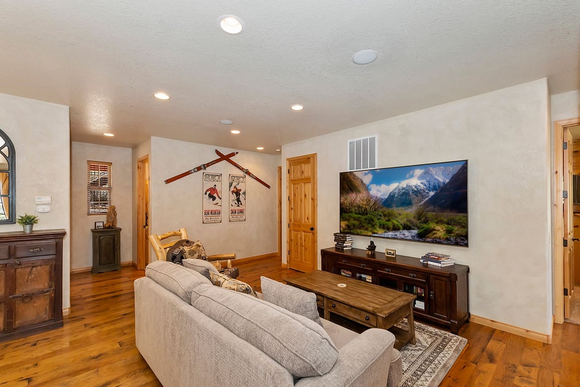 Cabin Image 20