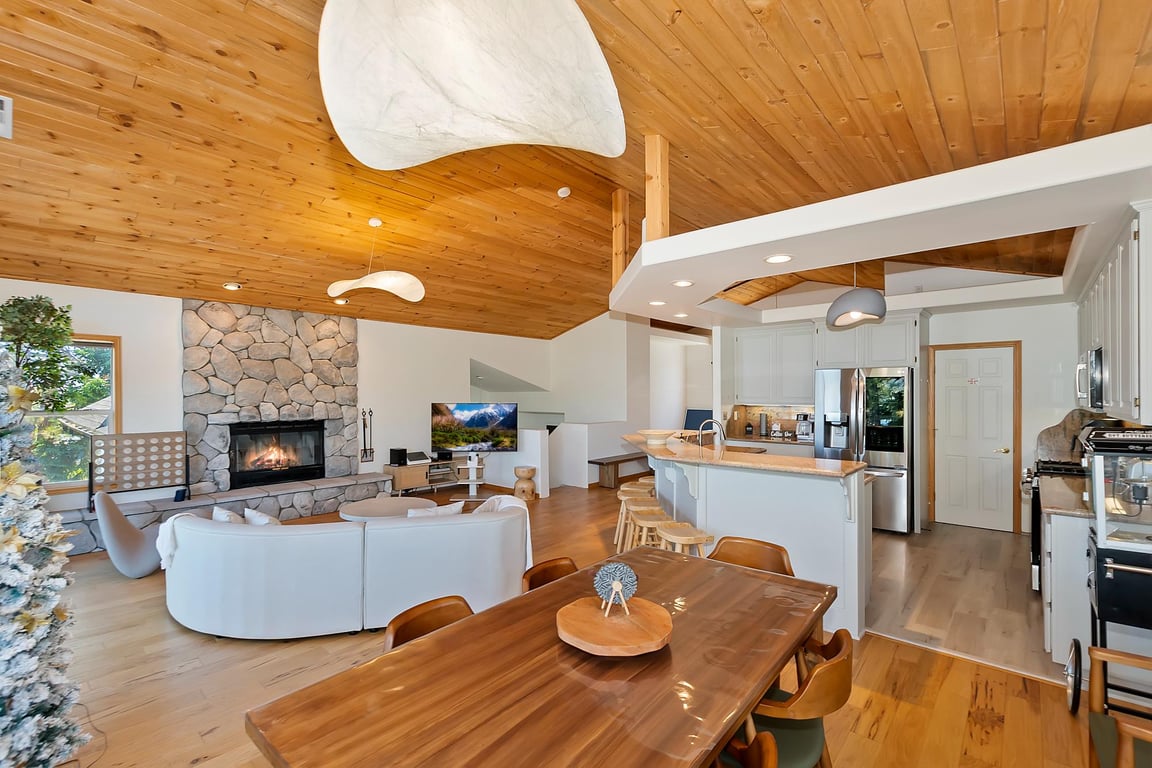 Cabin Image 19