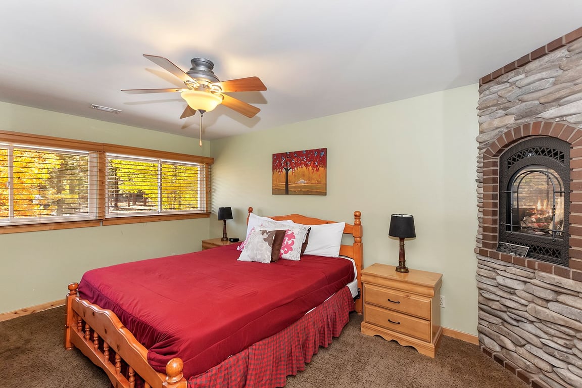 Cabin Image 16