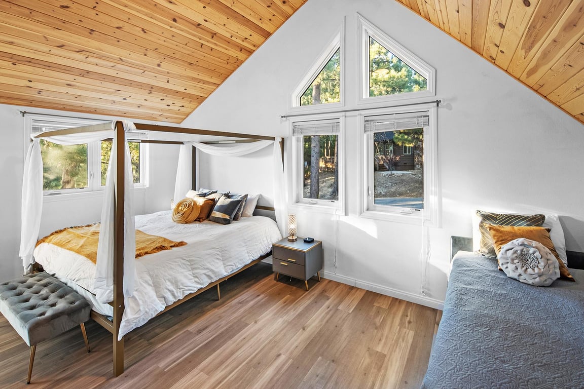 Cabin Image 39