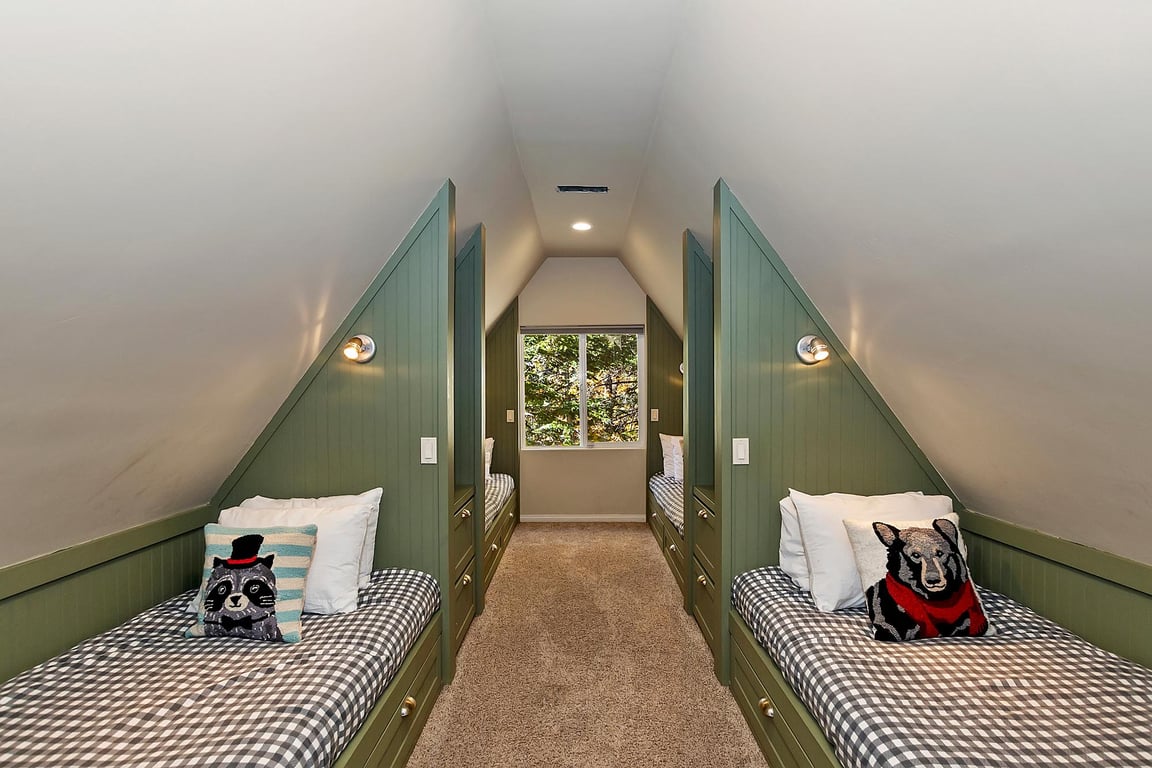 Cabin Image 61