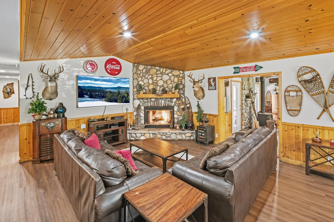 Cabin Image 9