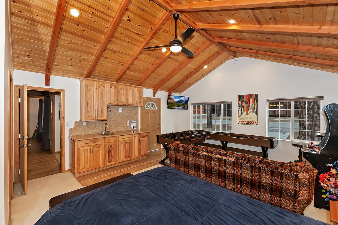 Cabin Image 17
