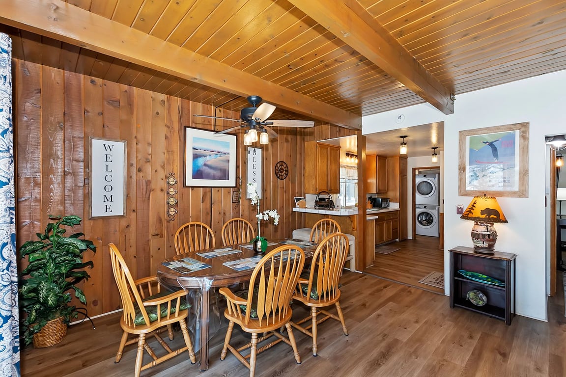 Cabin Image 10