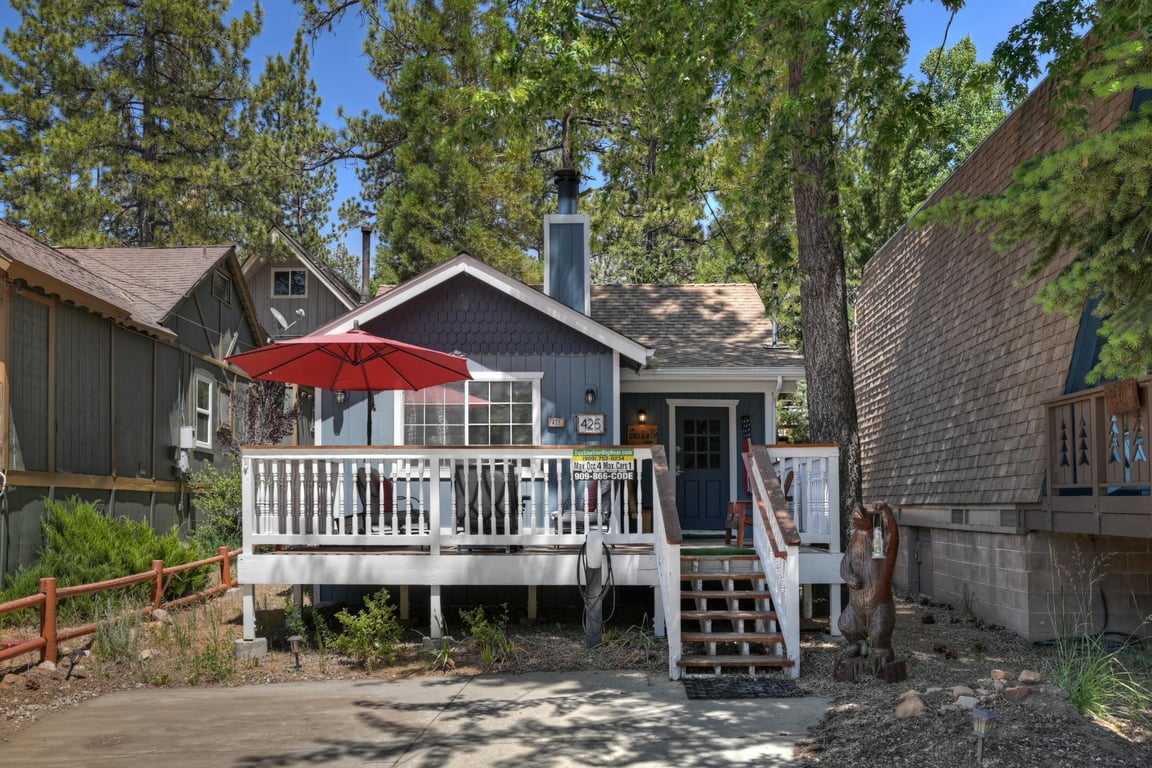 Big Bear Cabin - TheCuddlyBearCabin - 0005