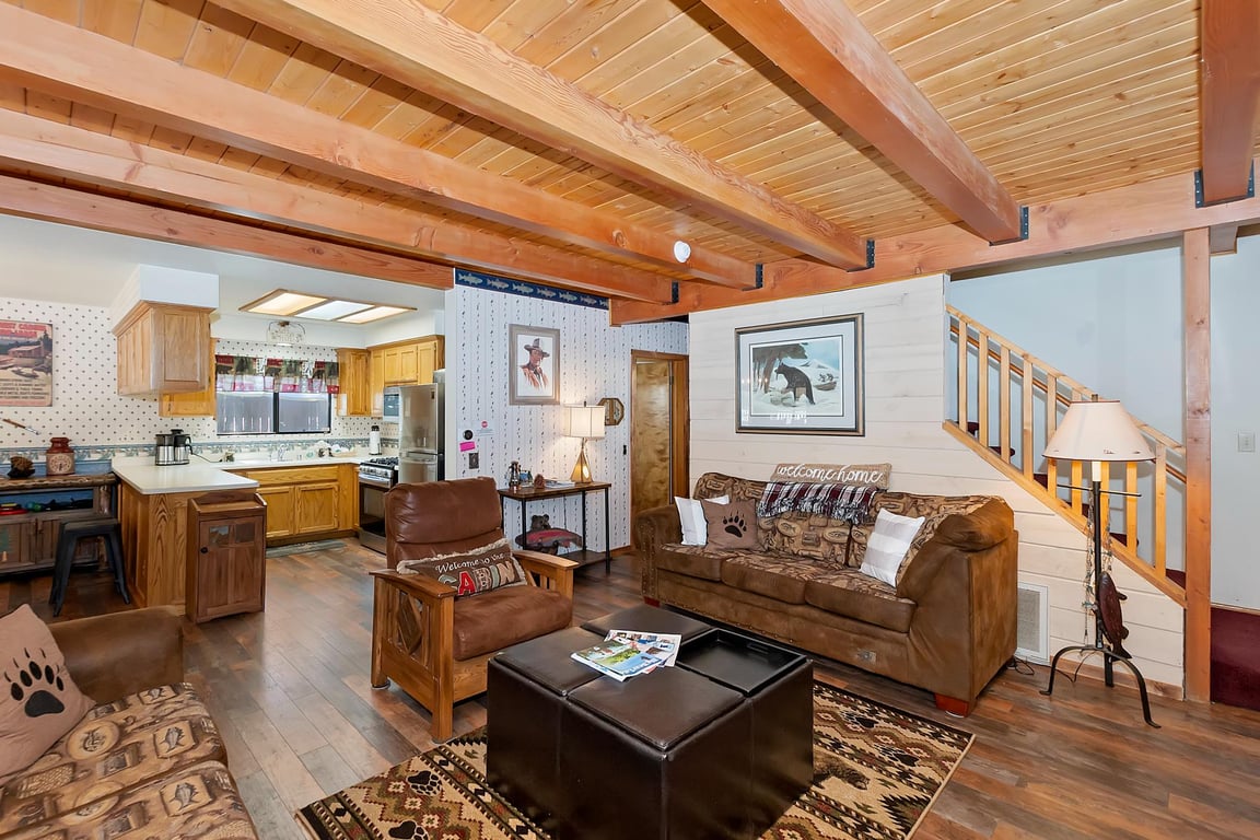 Cabin Image 9