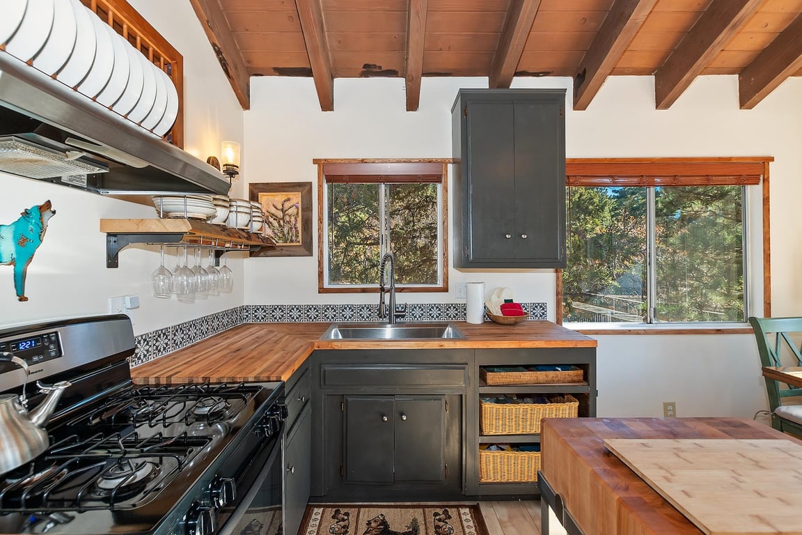Cabin Image 15
