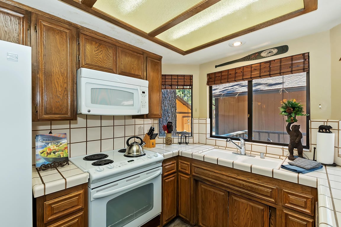 Cabin Image 12
