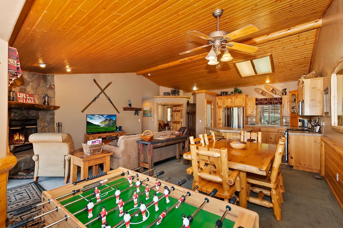 Cabin Image 12