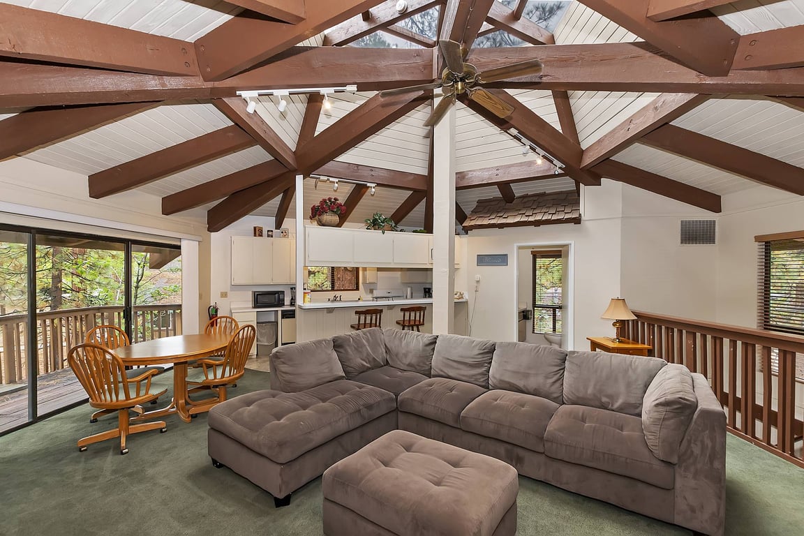 Cabin Image 6
