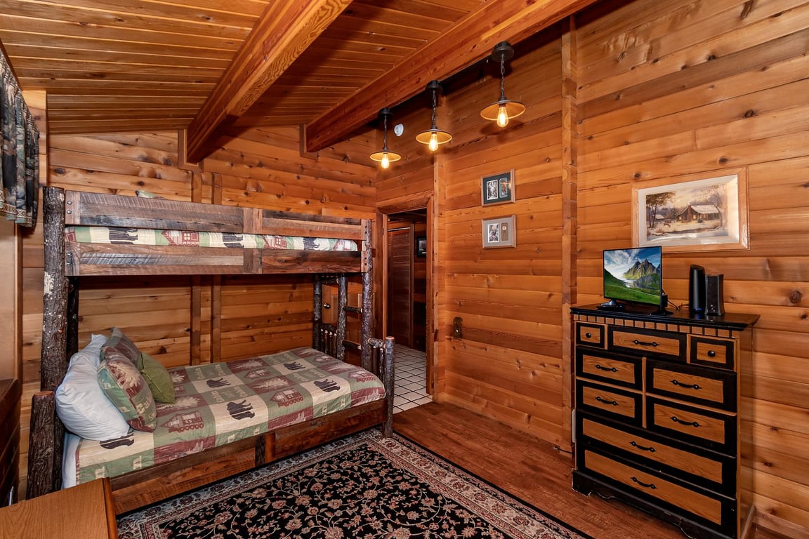 Cabin Image 25