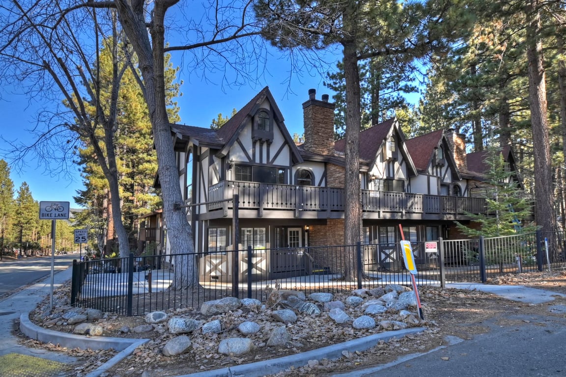 Big Bear Cabin - SummitLanding - 0005