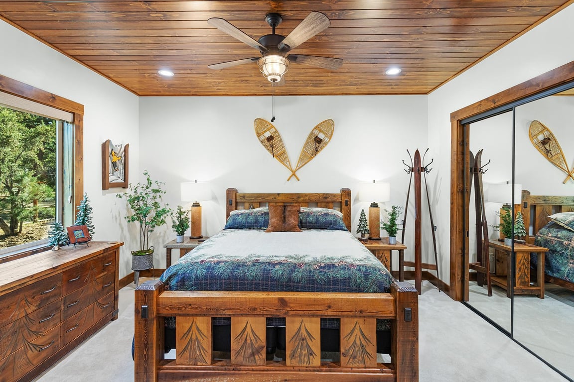 Cabin Image 49