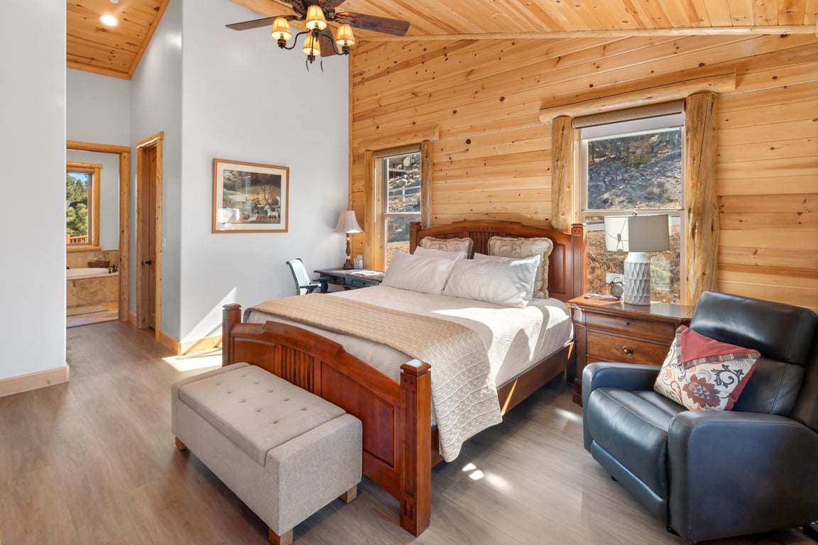Cabin Image 15