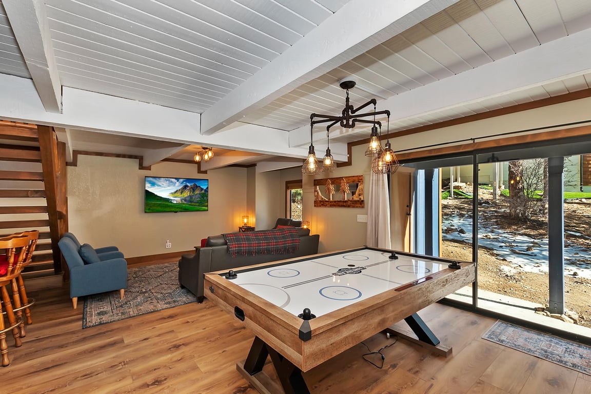 Cabin Image 35