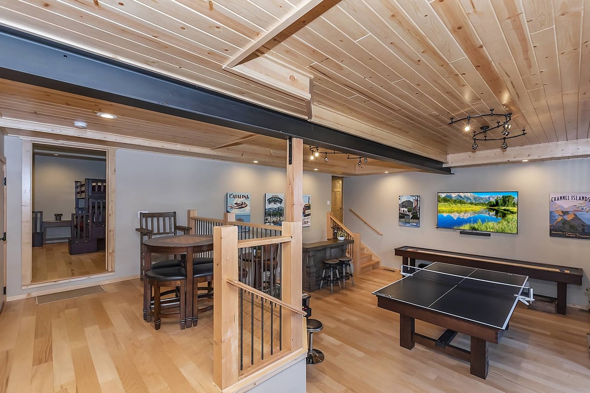 Cabin Image 18