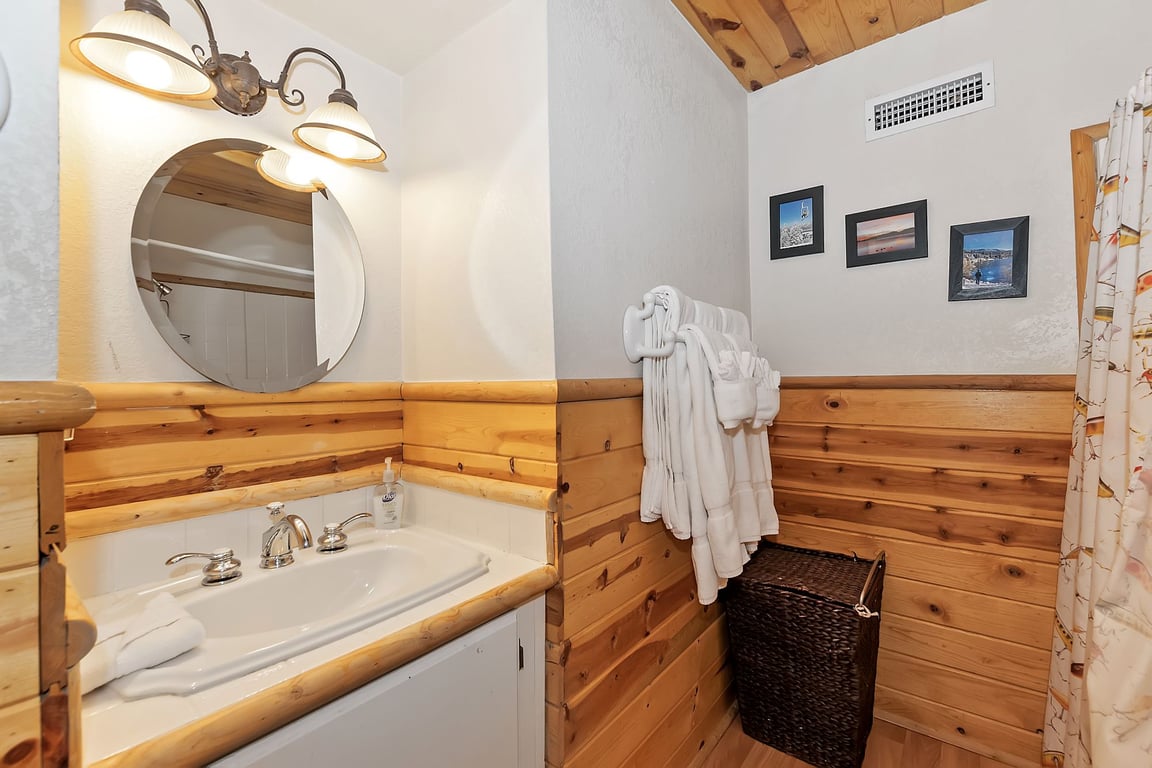 Cabin Image 22