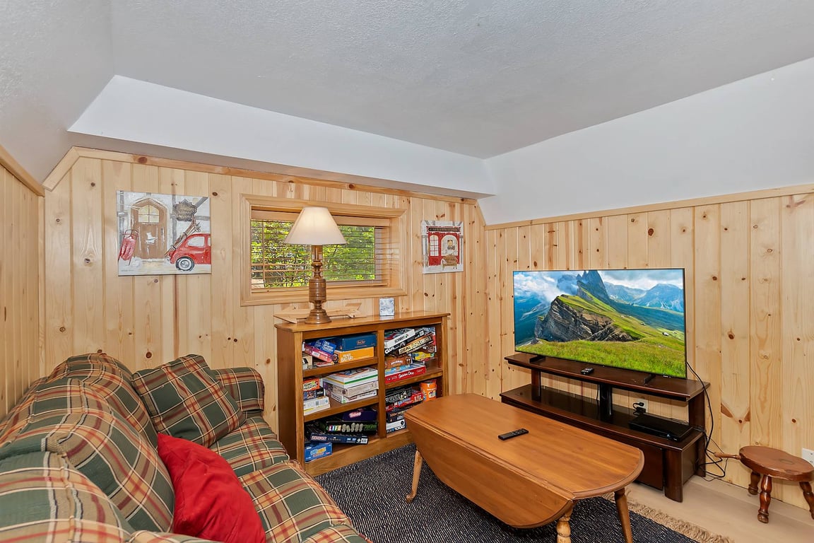 Cabin Image 26