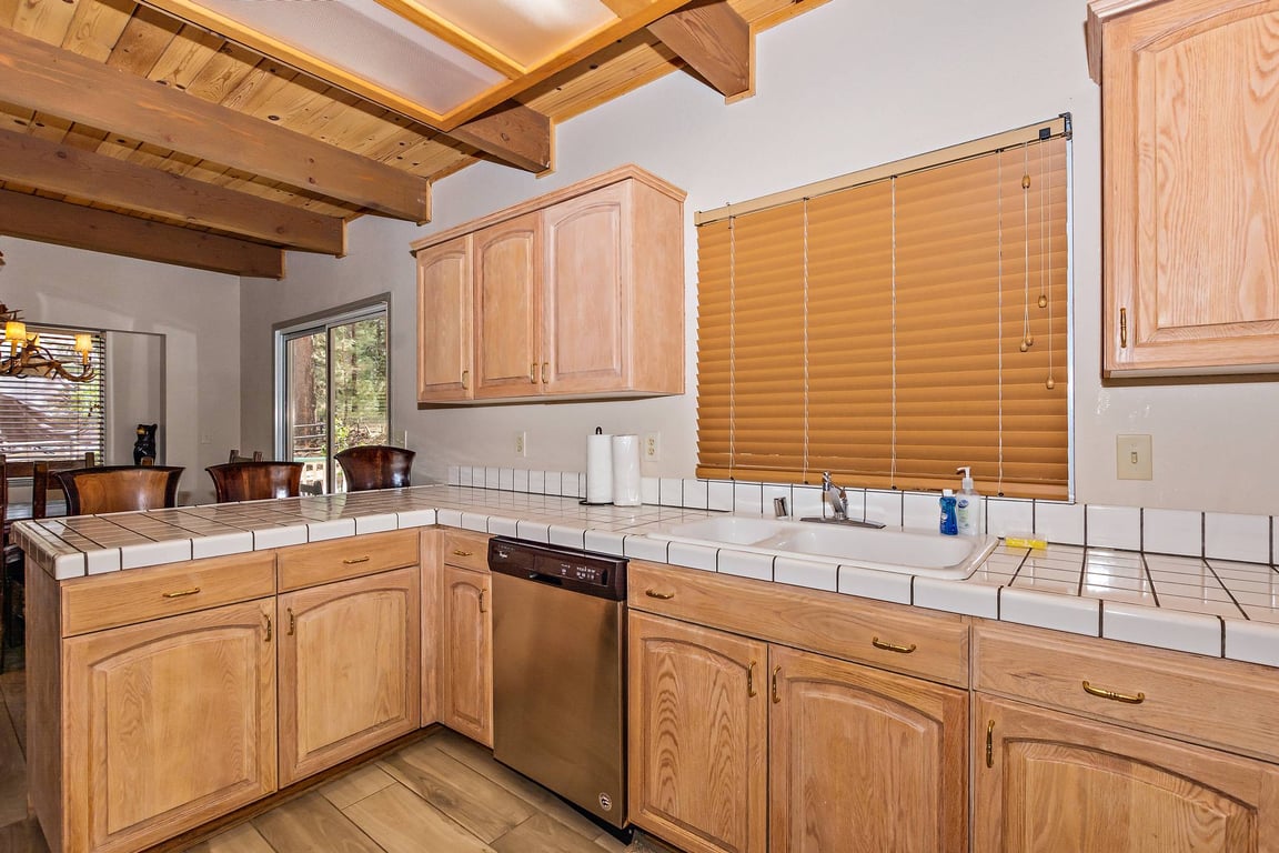 Cabin Image 10