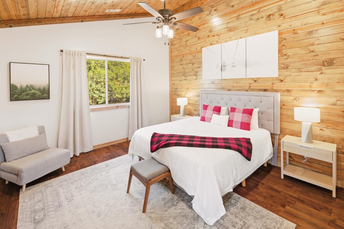 Cabin Image 30