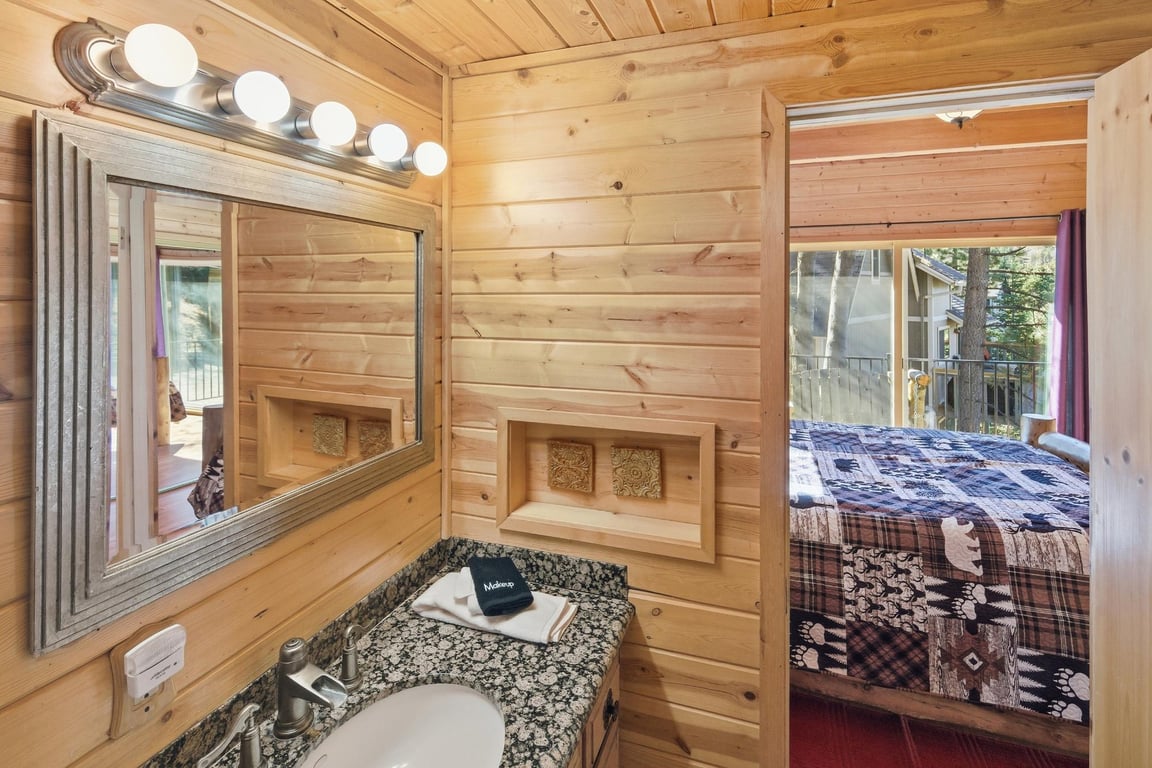 Cabin Image 27