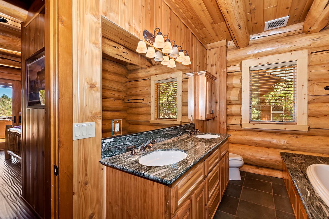 Cabin Image 22