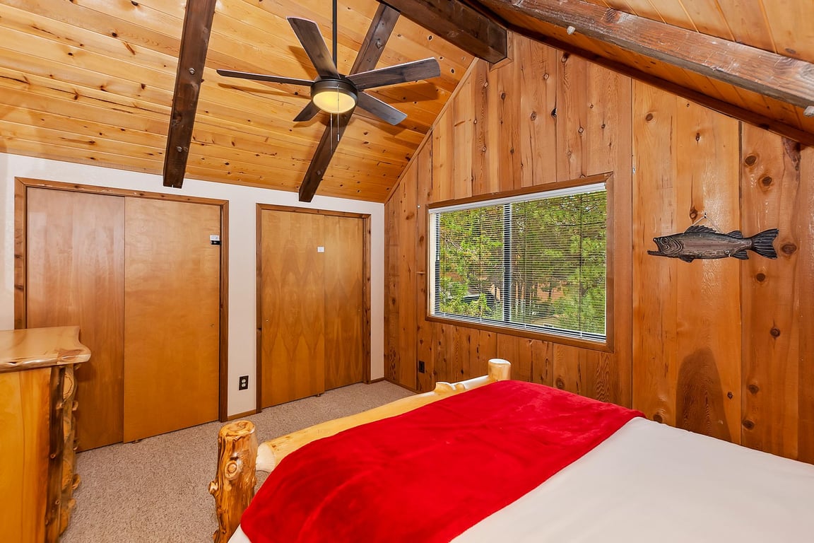 Cabin Image 16