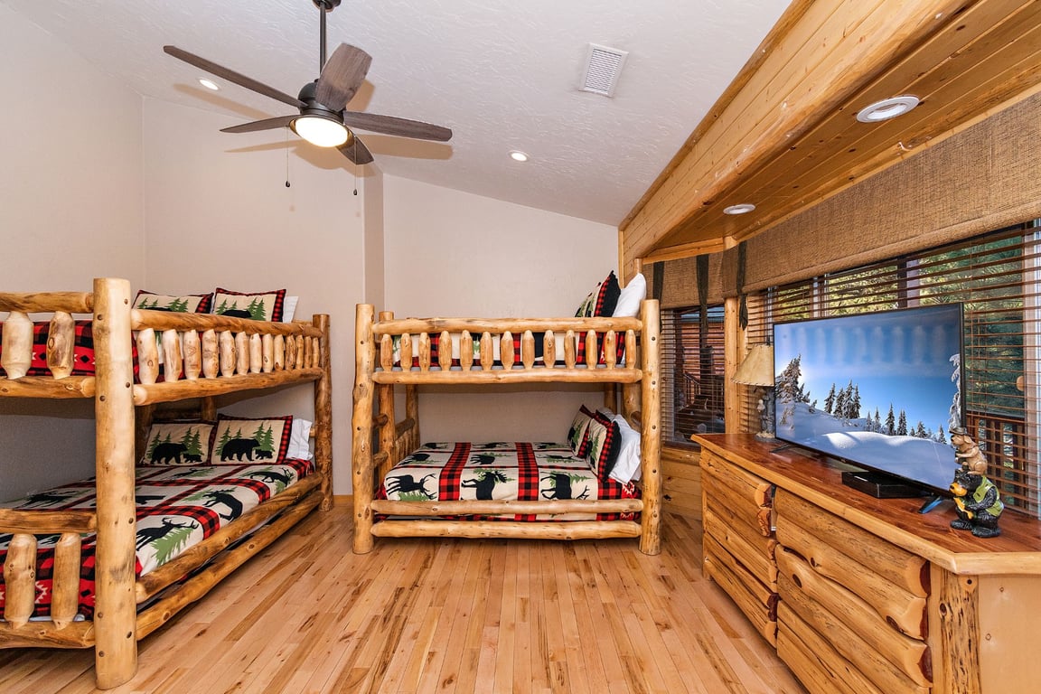 Cabin Image 33
