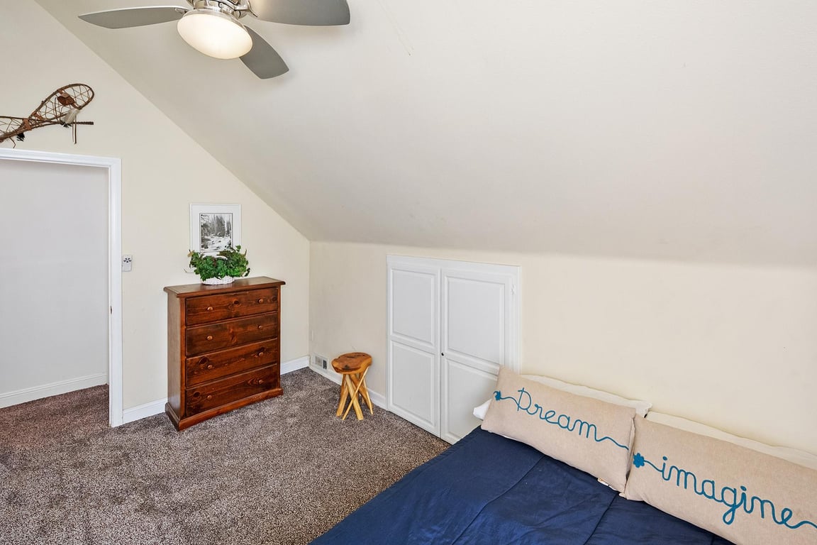 Cabin Image 73