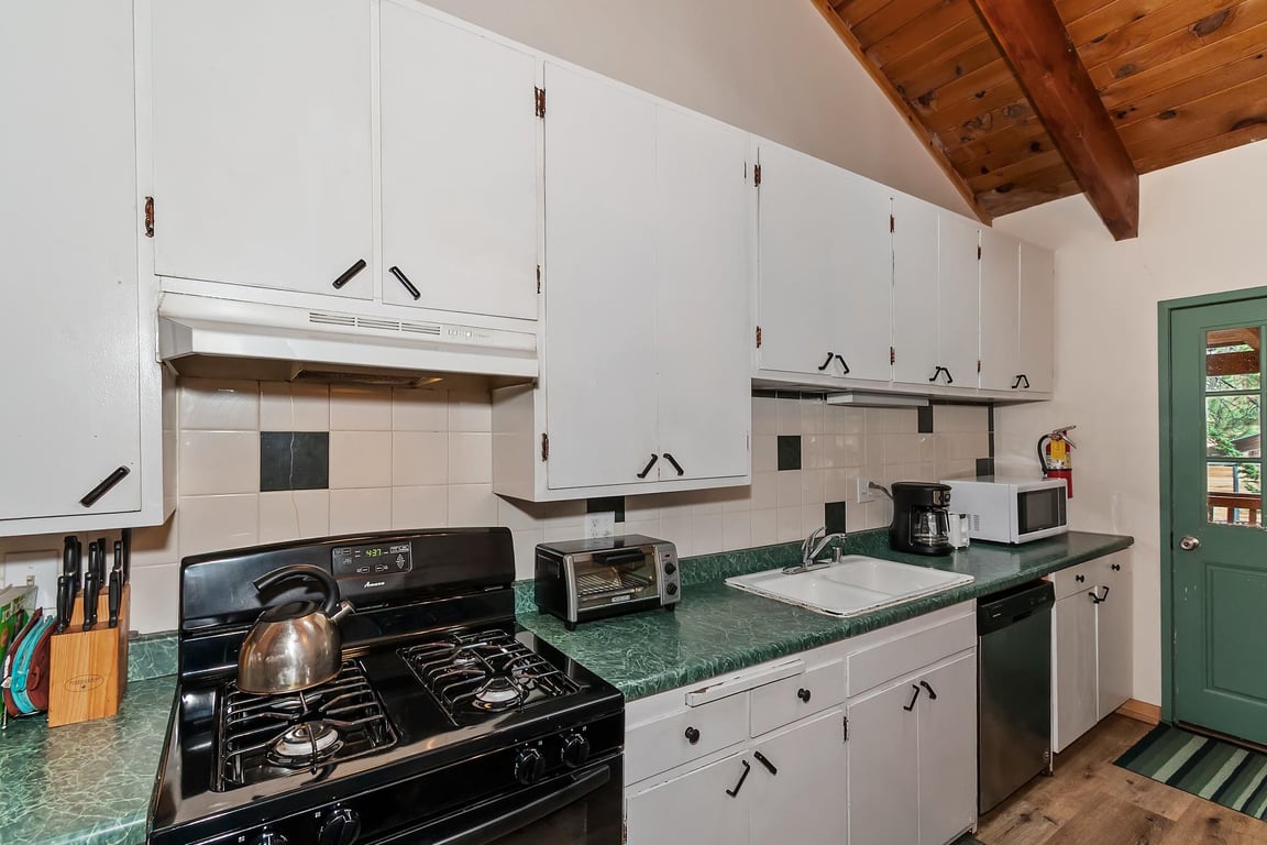 Cabin Image 15