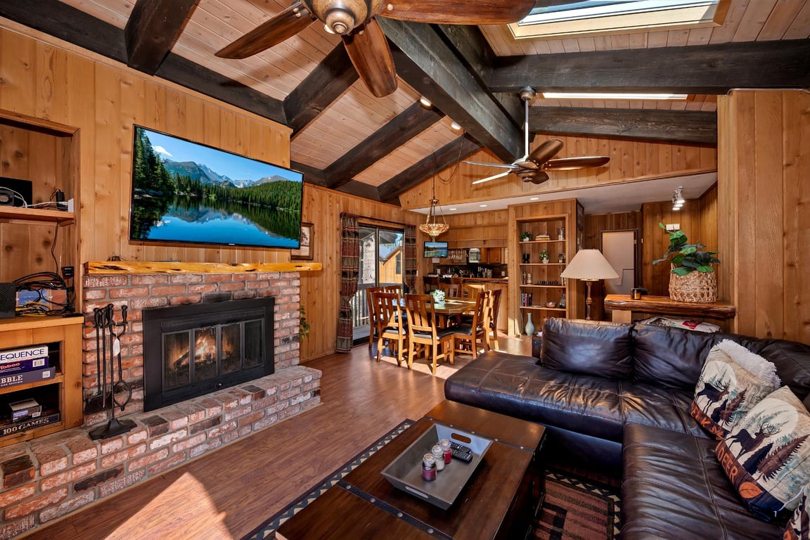 Big Bear Cabin - SnowSummitCabin - 0002