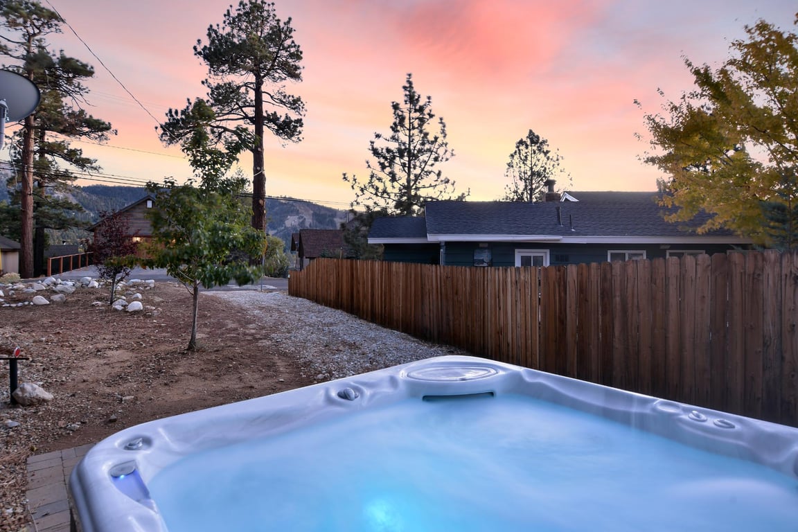 Big Bear Cabin - HowlingWolfLodge - 0005