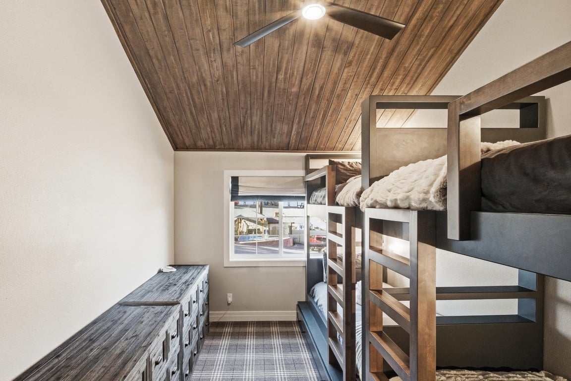 Cabin Image 46