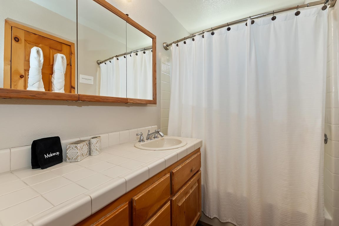 Cabin Image 21