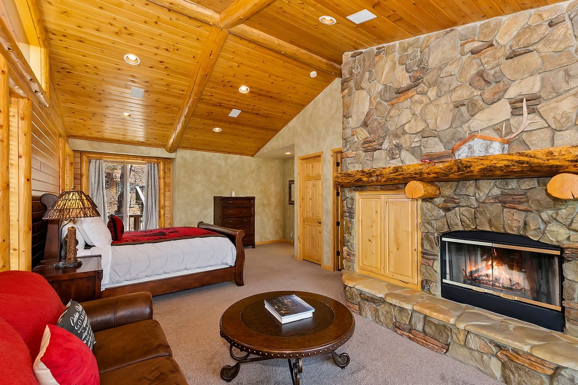 Cabin Image 35