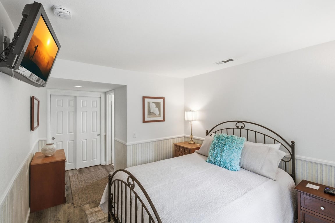 Cabin Image 8